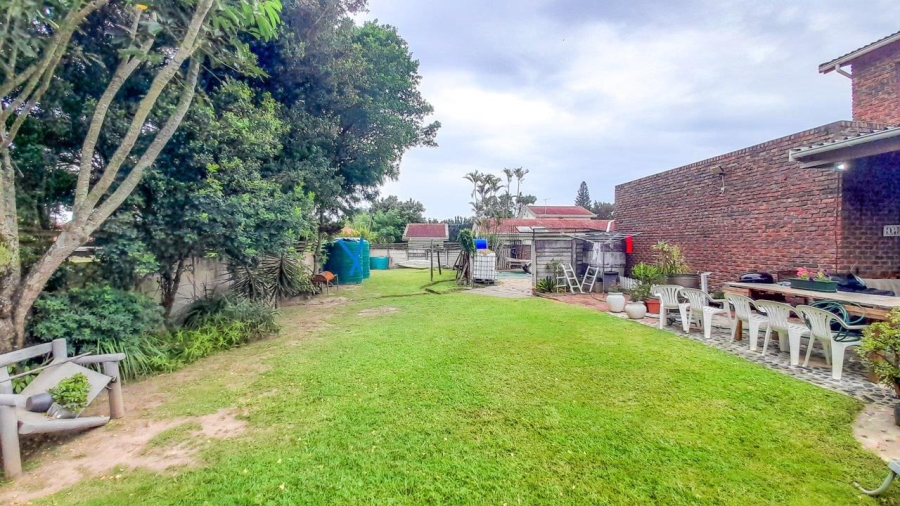 4 Bedroom Property for Sale in Beacon Bay Eastern Cape